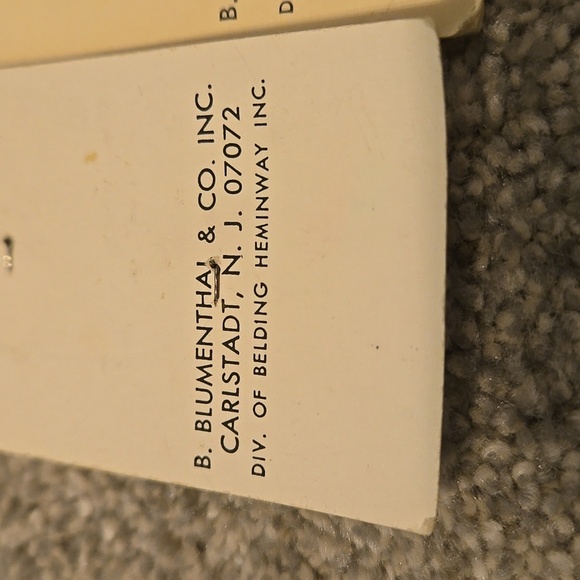 Vintage Contessa Gold Button Set 7 Buttons - Picture 3 of 6